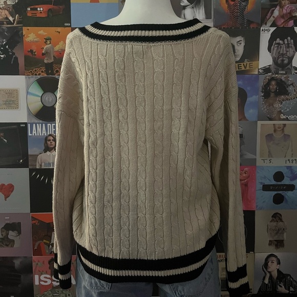 Blu Pepper Cozy Knit Sweater 🫐📚 - Picture 3 of 3